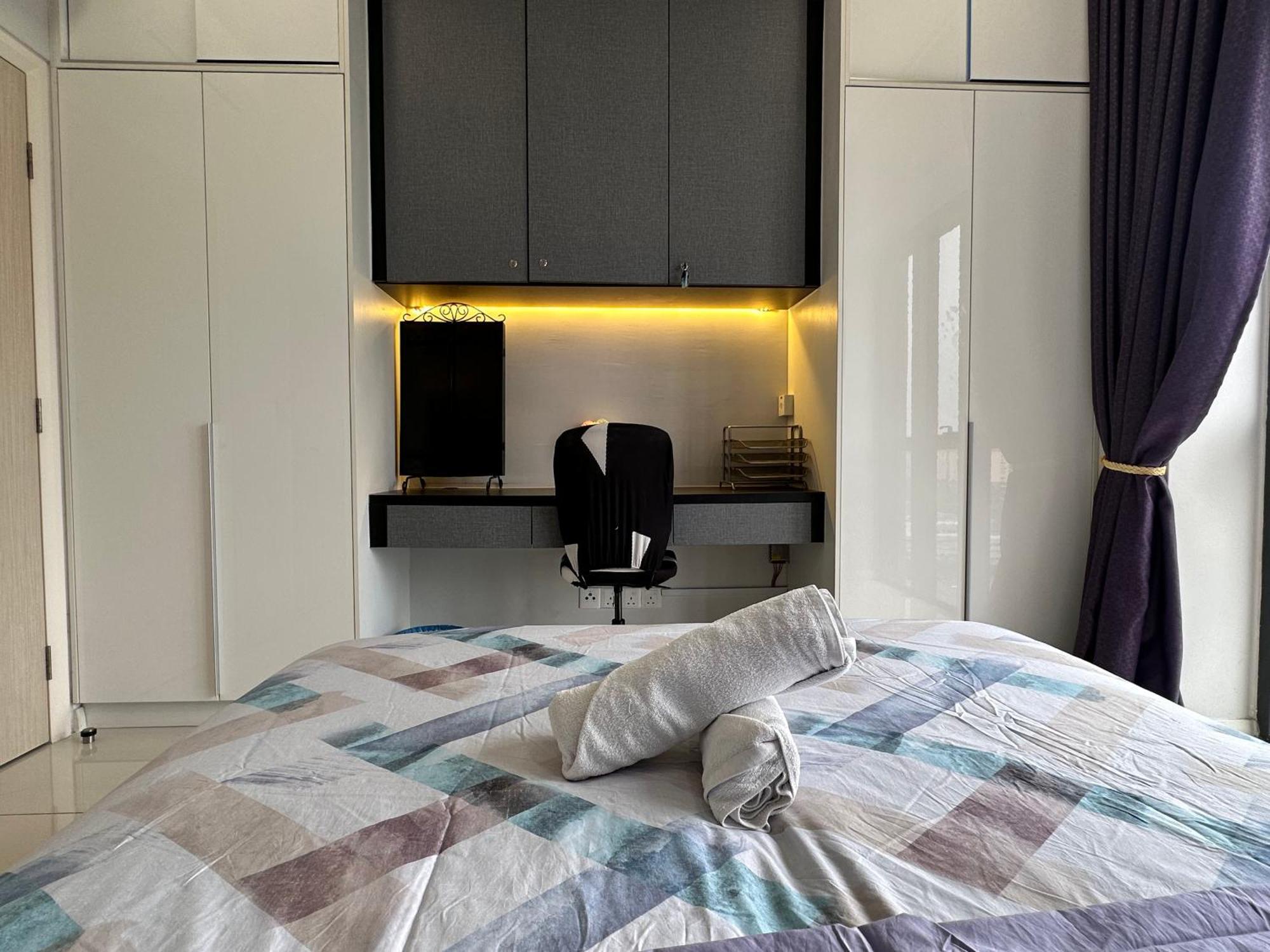 Takuro Homestay Петалинг Джая Екстериор снимка