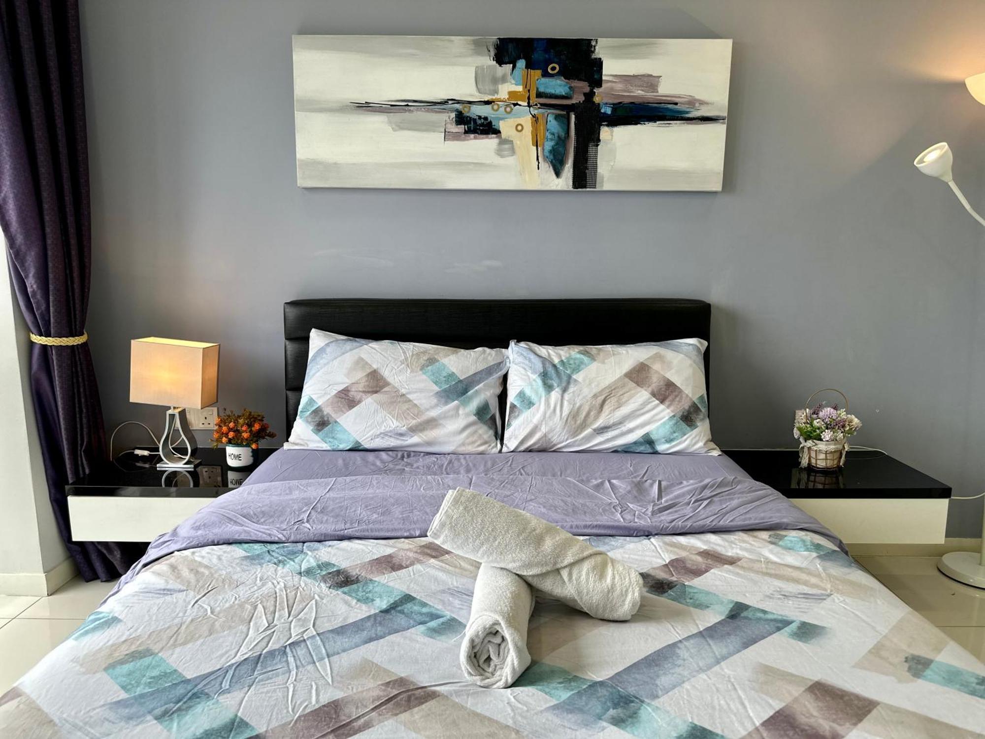 Takuro Homestay Петалинг Джая Екстериор снимка